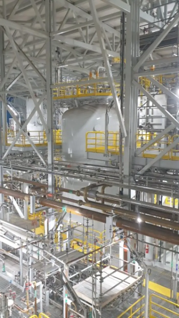 Steel structure and vessels inside a facility